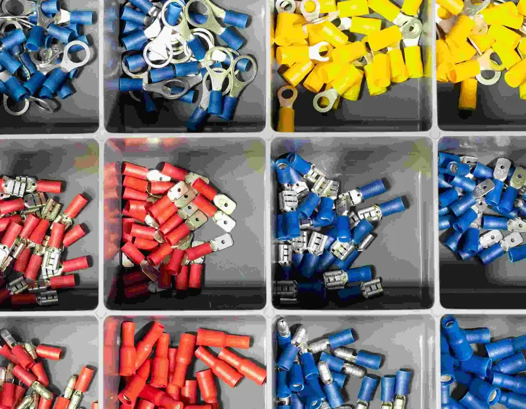 AGWAY HARDWARE ASST 600PC BOX - 07013710