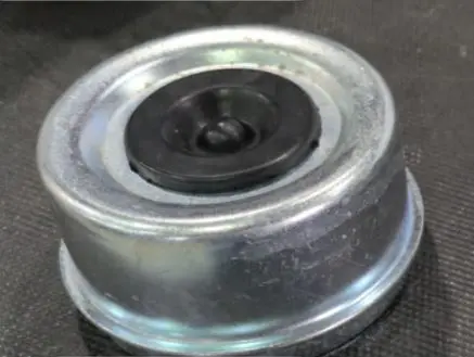 Hub Cap for 7k axle (2.72")  w/Rubber Plug