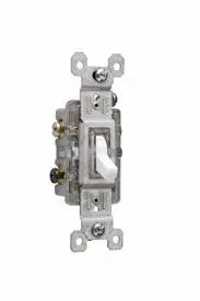 [078477140208] 3-Way White Switch 15A/120V (1303 W) Lev1453 - 663