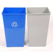 [019800001550] 30LIT SQUARE PLASTIC GARBAGE BIN
